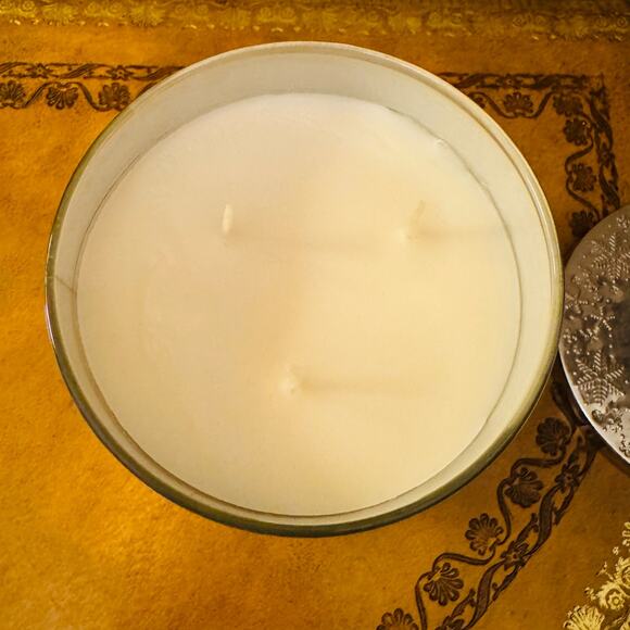 Bath & Body Works Large 3 Wick Candle Champagne Toast Sparkling Berries NEW - Picture 4 of 5